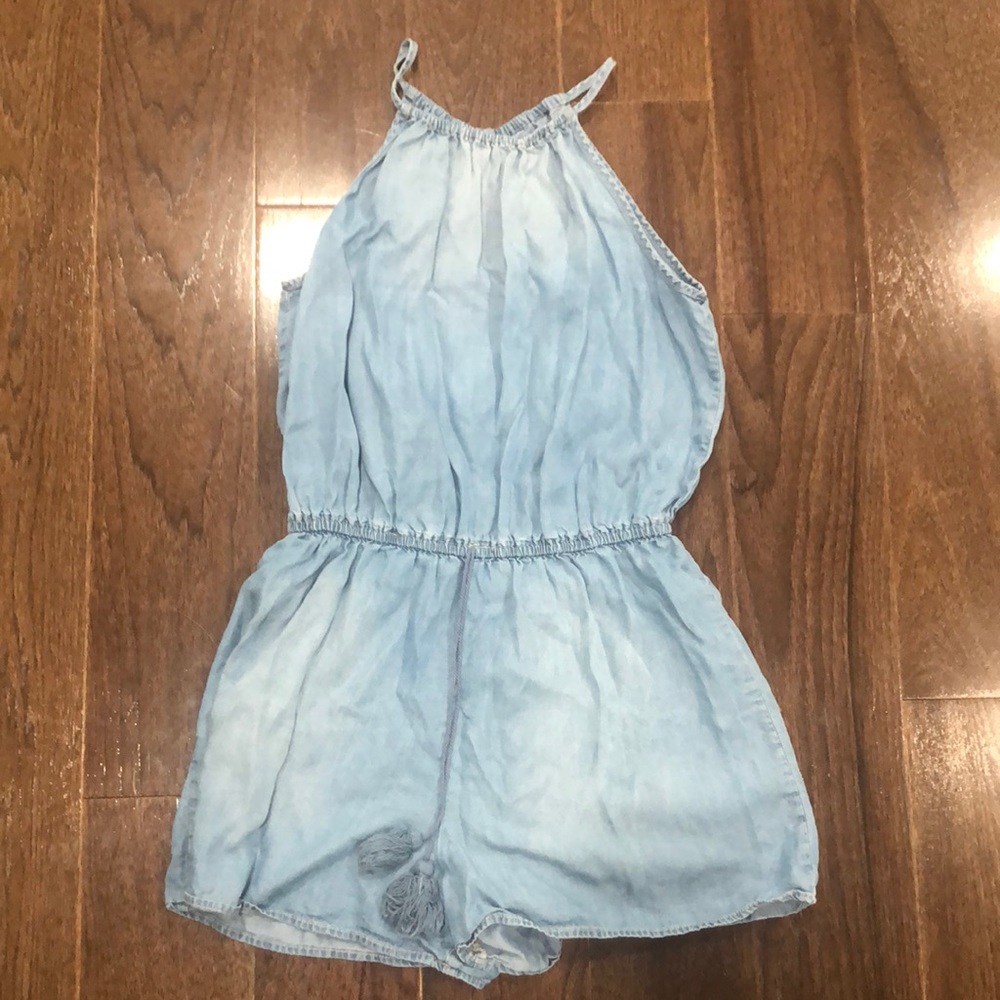 Size small Mossimo romper. Used like new